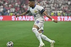 开元游戏APP下载包含从Karsa爆冷击败中国队到姆巴佩与80激战G2分钟，集结日皇家社会调整名单以备法甲的词条